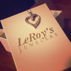 LeRoy’s Jewelers Heart Shaped Silver Necklace